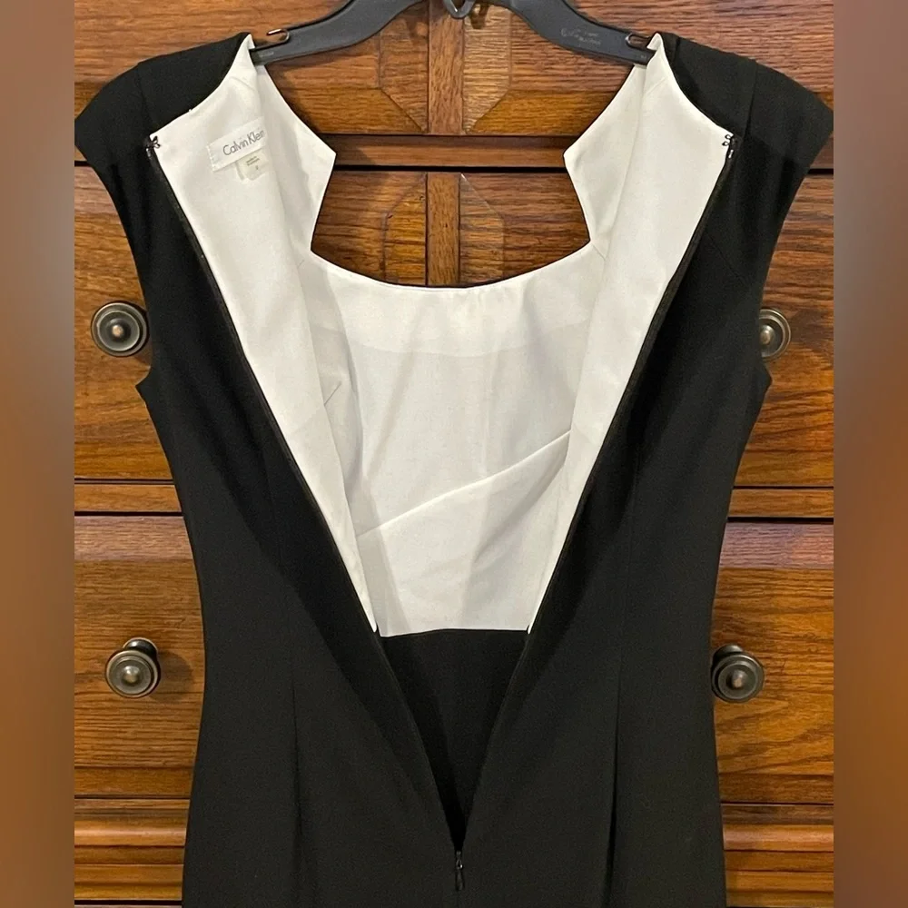 CALVIN KLEIN form fitting black Dress size 2 - Picture 5 of 8